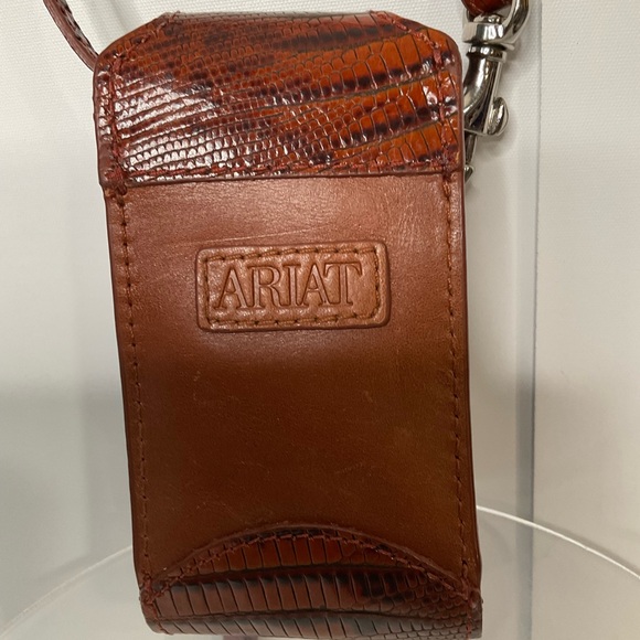 Ariat Brown Leather 4.5”Lx3”W Snap Close Case w/Silver Hardware, Tassel & Strap - Picture 13 of 16